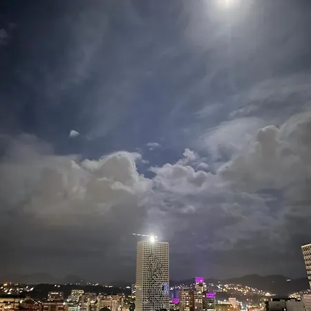 アパート Easy Peasy - 9th Floor View Downtown